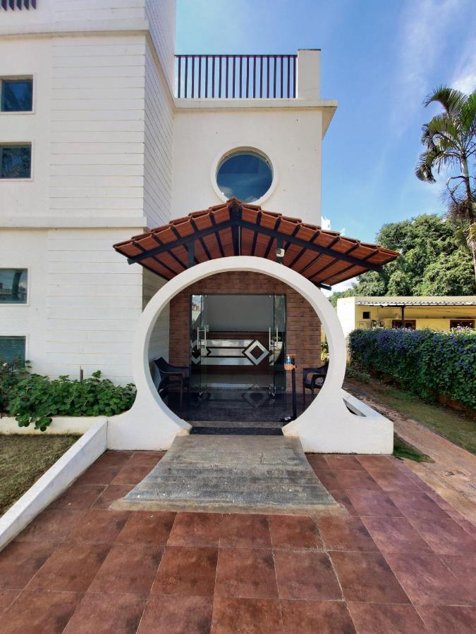 Airport Regency Hotel Devanahalli Екстериор снимка