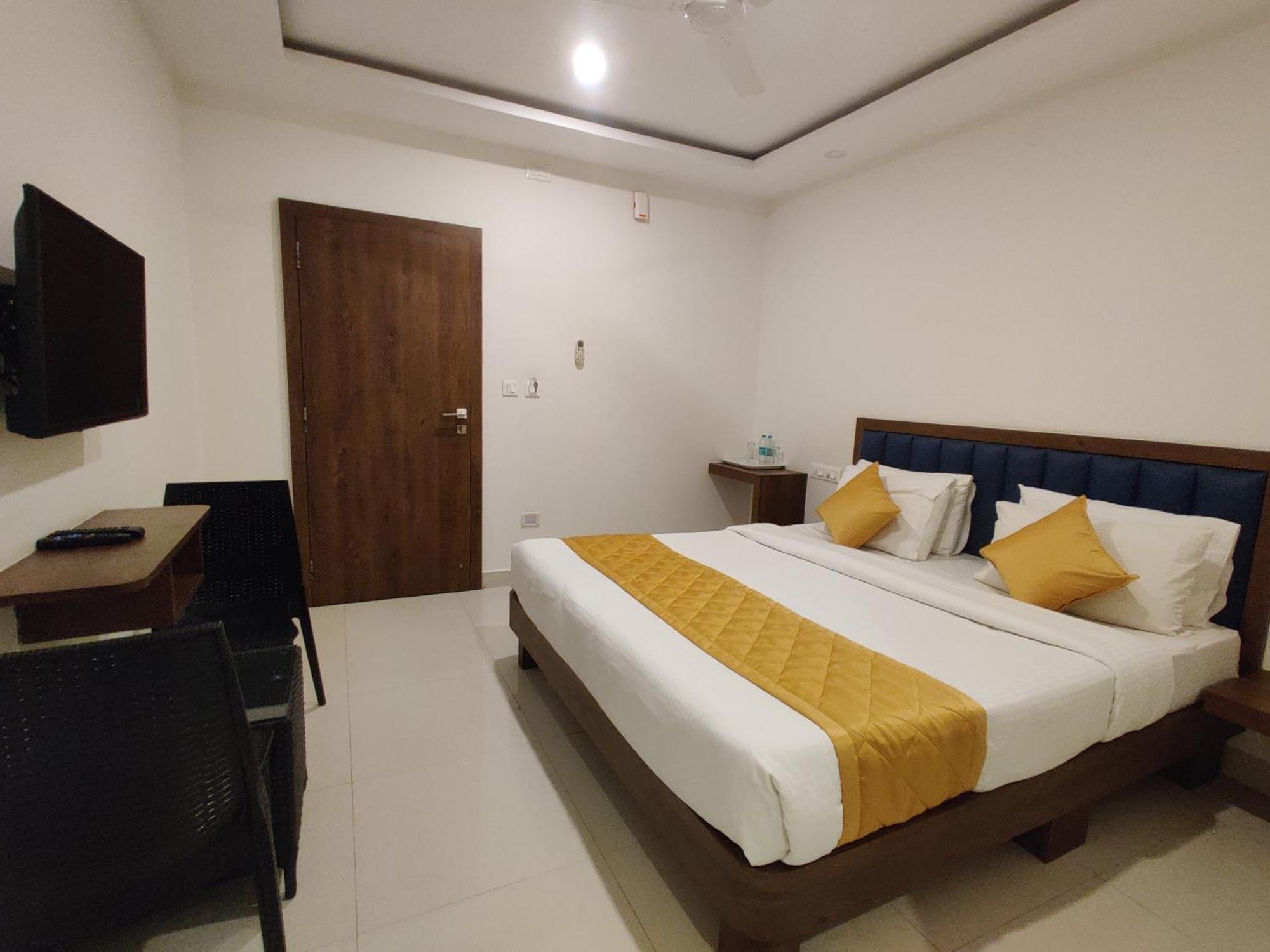 Airport Regency Hotel Devanahalli Екстериор снимка