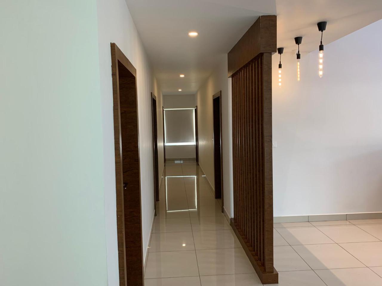 Airport Regency Hotel Devanahalli Екстериор снимка
